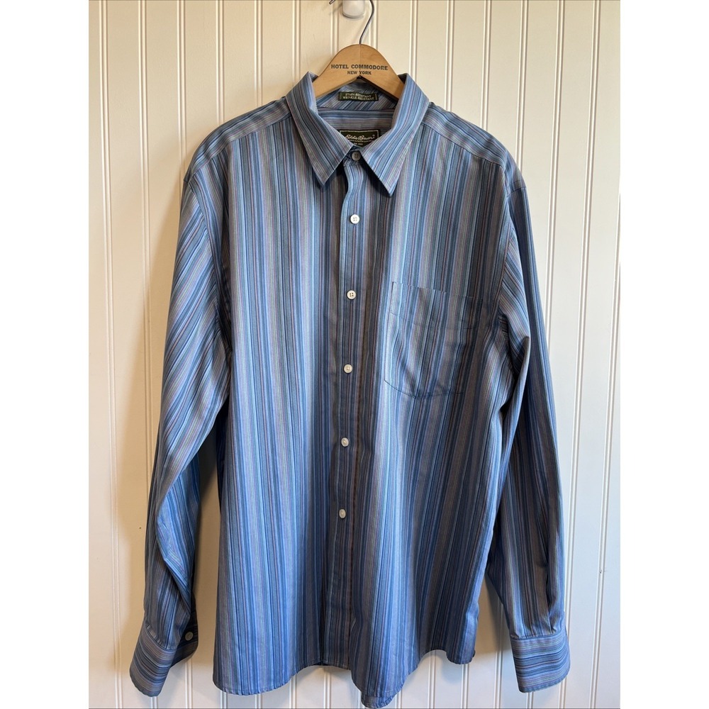 Eddie Bauer button down men's shirt size large  100% Cotton Stain/wrinkle Resist